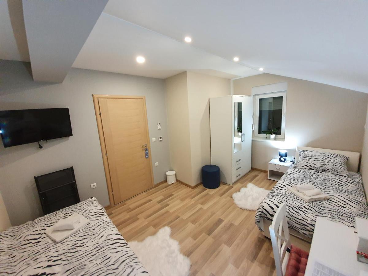 Apartman Bozur **** Satnica Dakovacka Εξωτερικό φωτογραφία