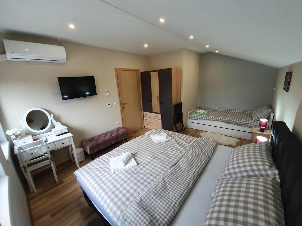 Apartman Bozur **** Satnica Dakovacka Εξωτερικό φωτογραφία