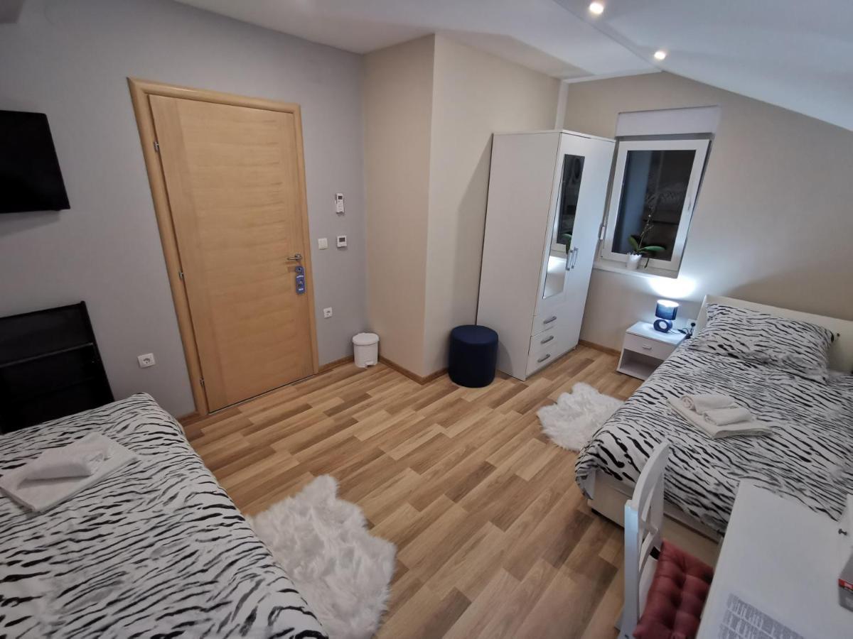 Apartman Bozur **** Satnica Dakovacka Εξωτερικό φωτογραφία